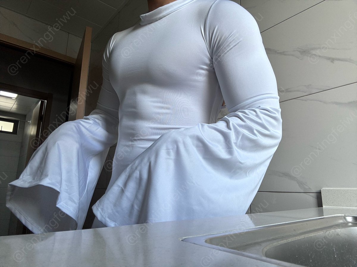 renxingfeiwu's tweet photo. 鬼压床来的🫵
#健身 #自律 #运动 #gym #肌肉 #肌肉男 #男妈妈 #幽灵 https://t.co/15ohNb4v7j