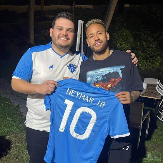 luanaslvvv's tweet photo. PERSONA NON GRATA É O CRLH, NEYMAR VC É MUITO BEM VINDO AQUI EM BELÉM DO PARÁ!!!!!!!! https://t.co/4yOztomcgX