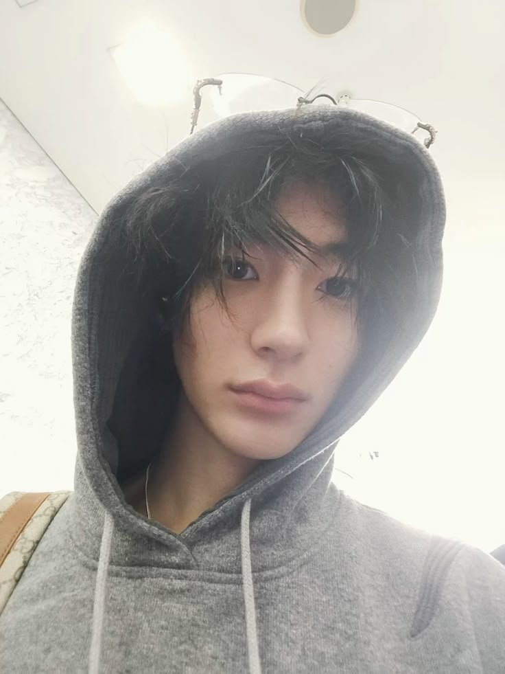 urmyantinitonny's tweet photo. เซลฟี่โคตรรู้มุม แอนตันโคตรหน้าตาดี https://t.co/w2ITOg954u
