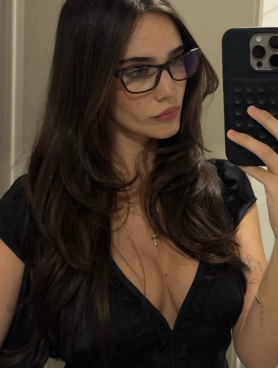 astridmlv's tweet photo. — cara de orto siempre. https://t.co/7pJwyC3LEG