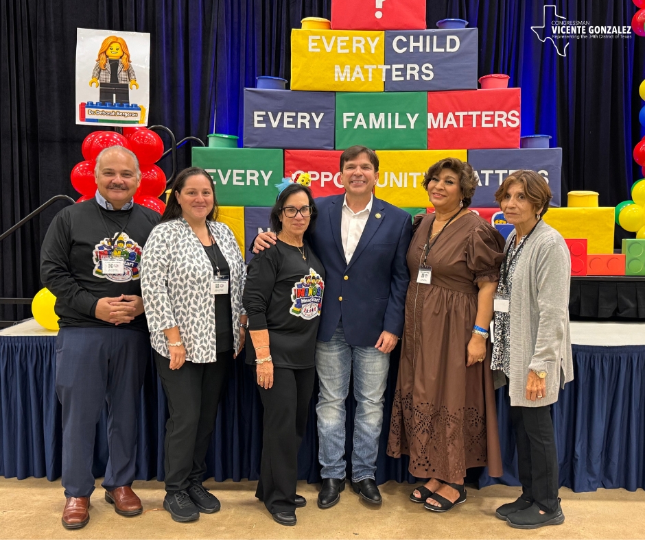 RepGonzalez's tweet photo. The first five years of a child's life are some of the most important, and Head Start programs like NINOS, Inc. ensure our youngest South Texans have a safe, reliable place to learn and grow.

At this year's NINOS Annual Pre-Service Training Conference, I was honored to recognize the incredible work these early childhood educators provide each year to working parents across Cameron and Willacy Counties. Thank you for your service!