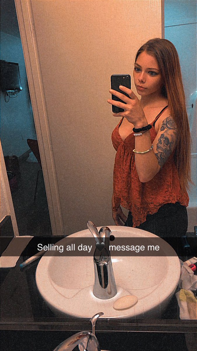 Urfavsugarbb01's tweet photo. Snap: urfavsugarbby
Tele: sugarbby01 https://t.co/CHgMy5Lhb3