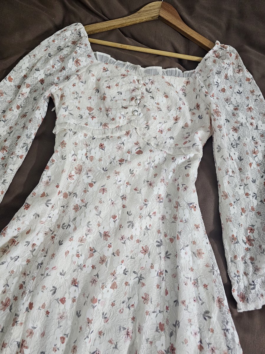 WManowan's tweet photo. เดรสยาวสวยมาก
อกไม่เกิน 34"
เอวไม่เกิน 30"
ยาว 43
170 บ. 

#เสื้อผ้ามือสอง #ส่งต่อเสื้อผ้ามือสอง #ส่งต่อเสื้อผ้ามือ2 #ส่งต่อเสื้อผ้า #เสื้อผ้าเกาหลี #เสื้อผ้าสไตล์เกาหลี #ส่งต่อเสื้อผ้ามือสองราคาถูก #เสื้อผ้ามือสองสภาพดี #เสื้อผ้าราคาถูก https://t.co/Z70XCXq73e