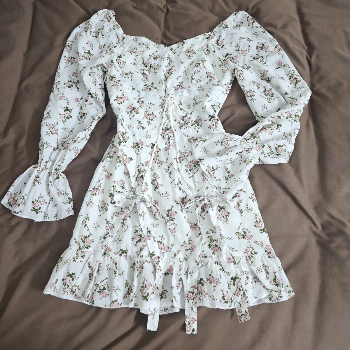 WManowan's tweet photo. เดรสน่ารักมาก
อก 30-32"
เอว25-26
สะโพก 35
ยาว 32
160 บ. 

#เสื้อผ้ามือสอง #ส่งต่อเสื้อผ้ามือสอง #ส่งต่อเสื้อผ้ามือ2 #ส่งต่อเสื้อผ้า #เสื้อผ้าเกาหลี #เสื้อผ้าสไตล์เกาหลี #ส่งต่อเสื้อผ้ามือสองราคาถูก #เสื้อผ้ามือสองสภาพดี #เสื้อผ้าราคาถูก https://t.co/N4jpDXrYPY