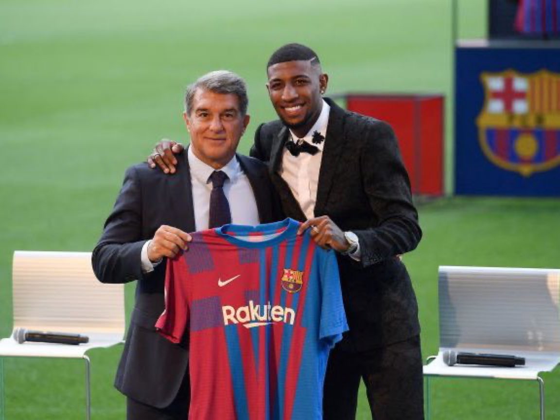 ContextfreeFCB_'s tweet photo. Never forget when Laporta brought Emerson to Barcelona for free and said,

 "I have brought you a successor to Dani Alves," 

the next day he received an offer from Tottenham for 30 million, he sold him and bought Dani Alves himself for free😂 https://t.co/bZK4w2xYJB