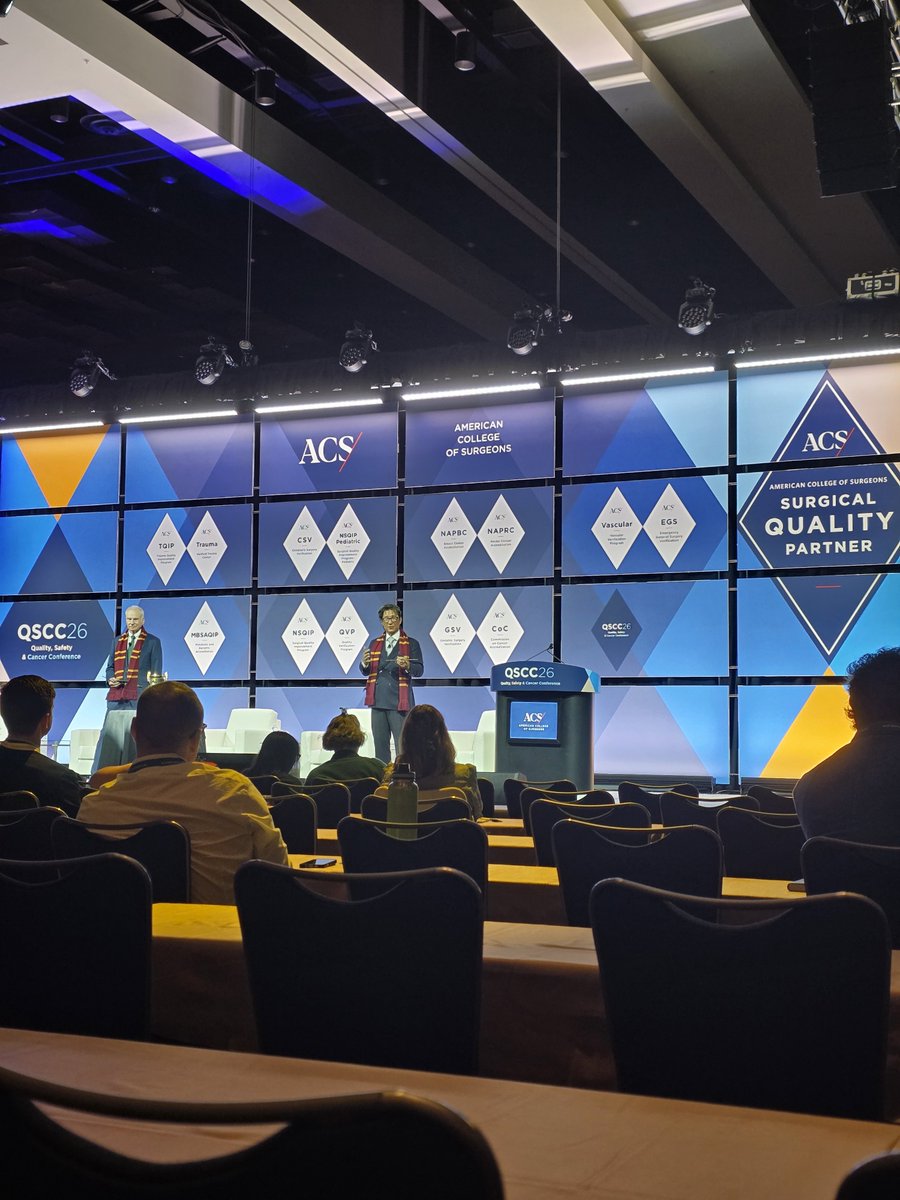 victrdgz's tweet photo. Grateful to have presented our national analysis of patients with resectable gastric cancer at #ACSQSCC26. 
Months of NCDB work culminated in examining surgical approach, textbook outcomes, and guideline-concordant therapy among 35,541 patients. https://t.co/Y84TC3dGli