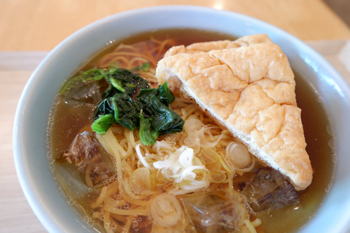 umasaniigata's tweet photo. 【栃尾名物・冷やしラーメン🍜】

新潟も梅雨明け！🌞

暑い日が続くこれからの季節に食べたいのが、栃尾名物「冷やしラーメン」

通称「冷丼（ひやどん）」とも呼ばれる、夏限定のご当地ラーメン✨

キリッと冷えたスープとツルツルの麺が、暑さを忘れさせてくれます😊

この夏、ぜひ味わってみてください！

👉 https://t.co/yYnB0HbIQ0

#新潟 #長岡