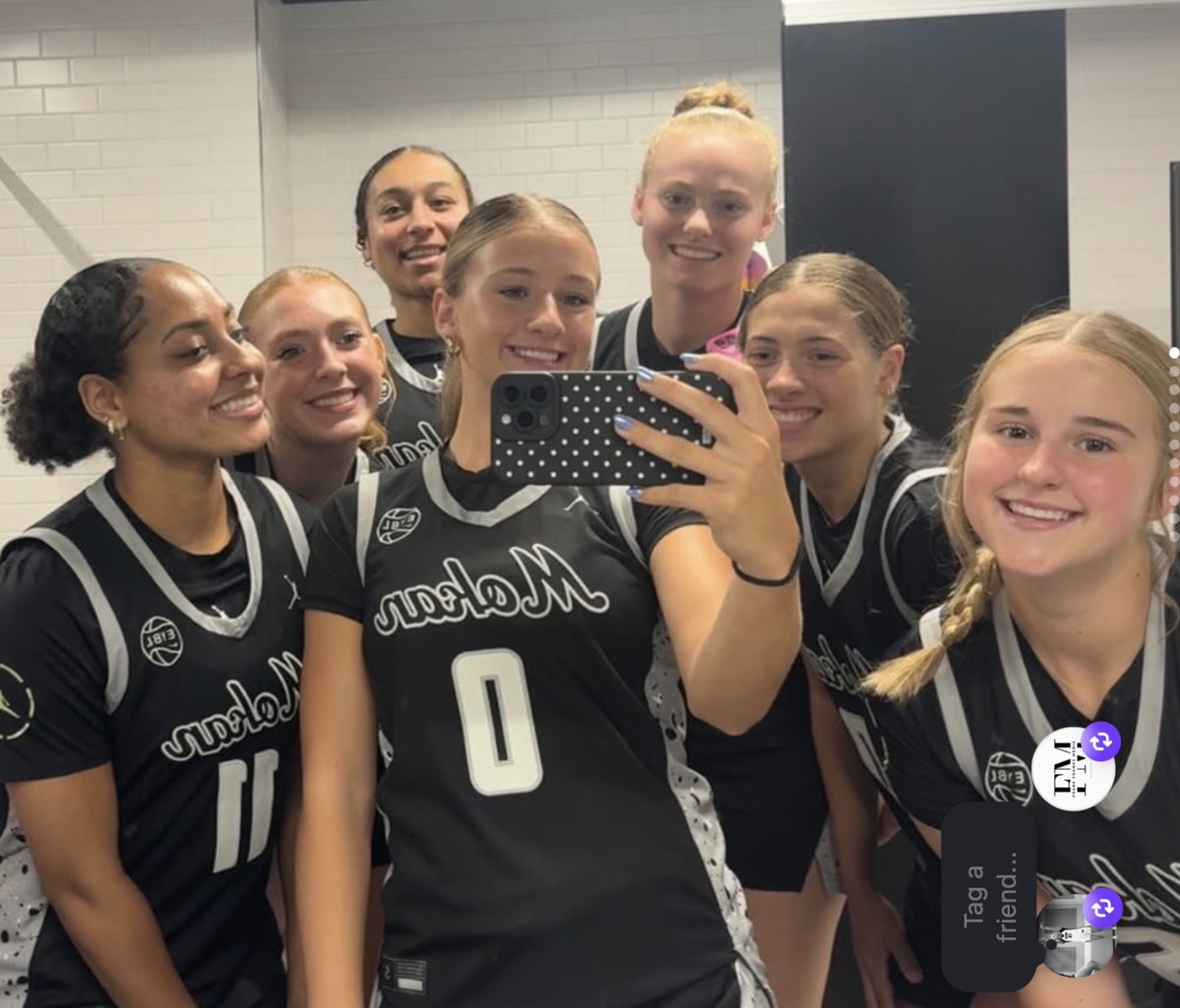 rileyheinmo's tweet photo. 3 years chasing the goal of EYBL. This summer MOKAN gave me a shot. We started 2-3, won 14 straight into brackets inChicago, a run I'll never forget. Thank you to  coaches, teammates, &amp; family. This goal showed me I can make it, but also how far I have to go. That work starts now https://t.co/2RrkJXvfwD