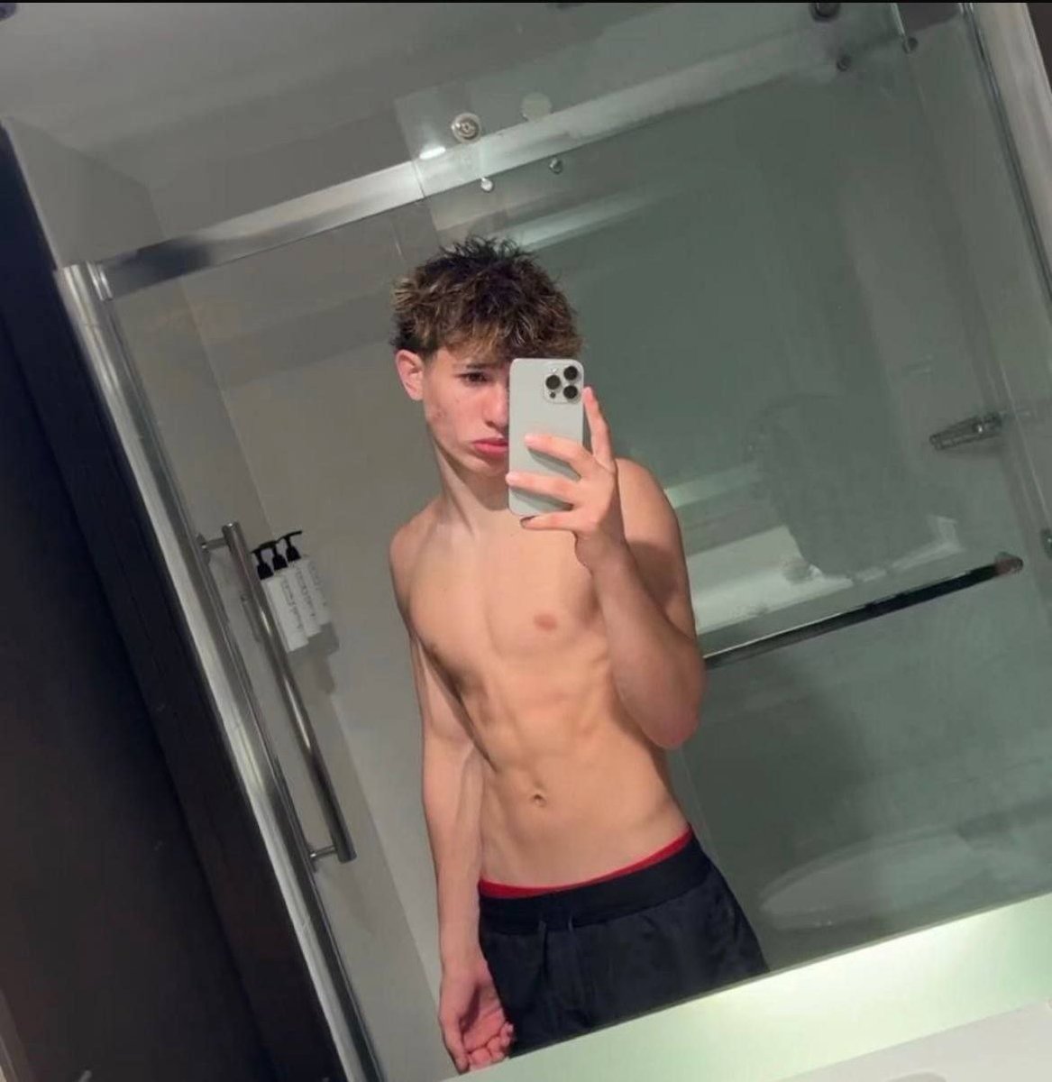 Ricky8860's tweet photo. Friends five available 💦
Bait request available💦
Bait groups and files all available🏳️‍🌈🌈
Dm https://t.co/uU8Fsacn02

#str8bait #baited #gayteens  #gay #baitboys #baitrequest #gayboys #baitservices #baitguy #baitstraight #addchatboys #bait #baits #chudai #straightfriends https://t.co/01rG0N9hLR