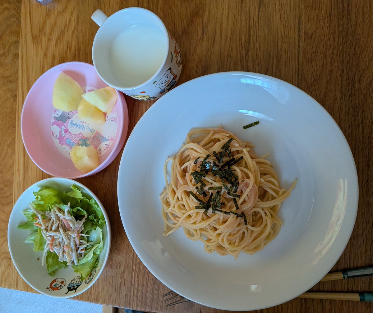 kohima10's tweet photo. お子の夏休みおひるごはん！
パスタ！
楽ちんー https://t.co/DRPh4Myo1b