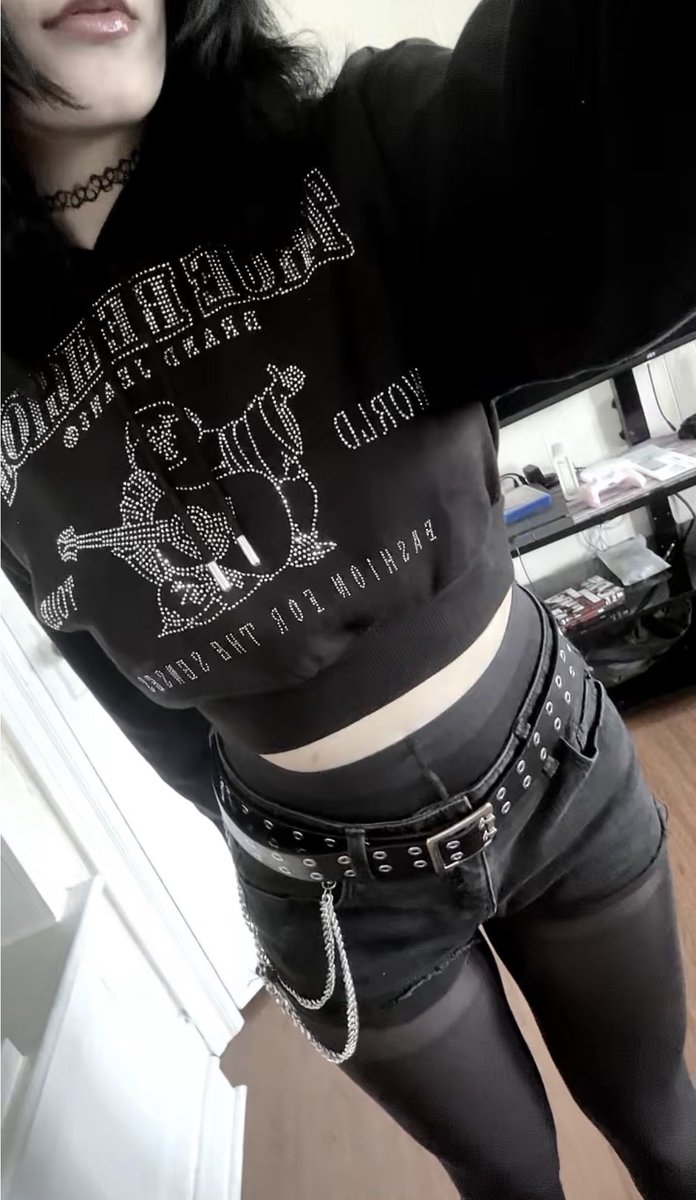 vampkillgore's tweet photo. hello twitter, its been sometime but I am back! https://t.co/aCcf9KLwTc