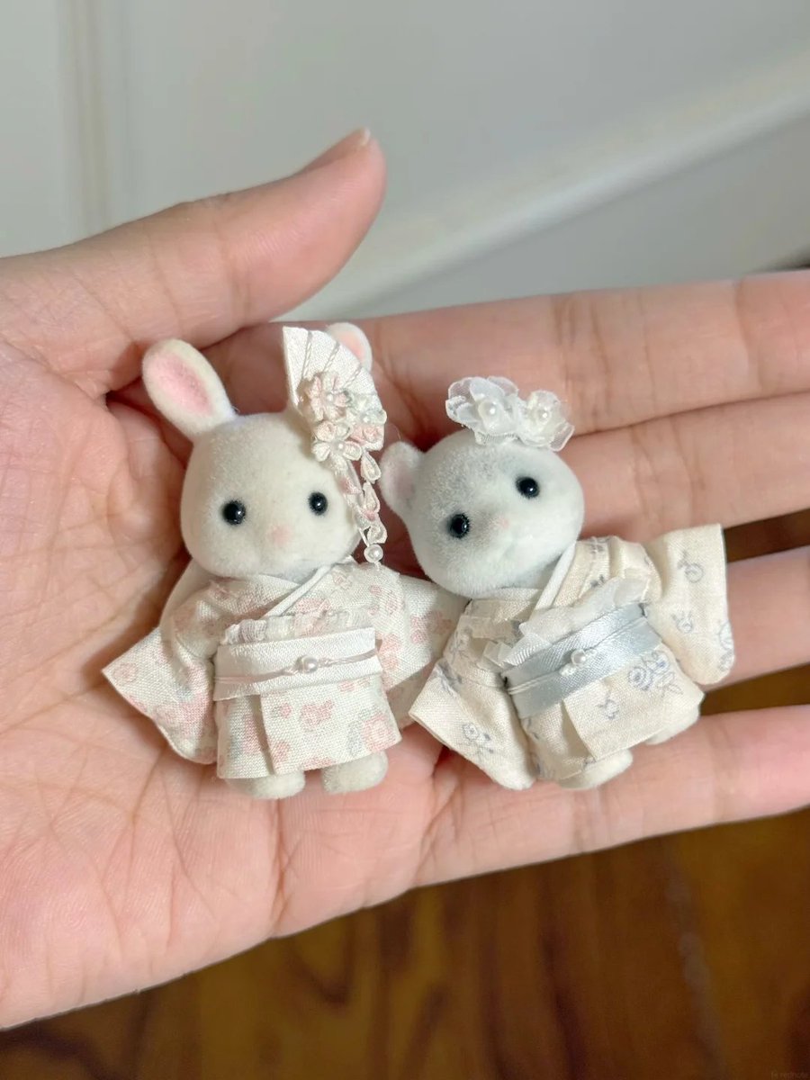 Morenmore_th's tweet photo. Tiny kimono for Sylvanian  🌸🎎 
เปิดจองชุดกิโมโนจิ๋วๆ สำหรับน้องตัวยืน 4-5 ซม.
ช้อปแจ้งระยะการผลิต 30-45 วันนะคะ 

รับมัดจำ | ส่งฟรี https://t.co/gZfBpoRw8U