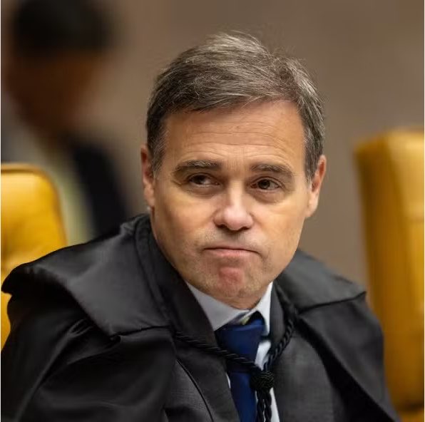 Delateinews's tweet photo. ⚠️URGENTE: André Mendonça dá 10 dias para governo Lula detalhar gastos com publicidade de 2023 a 2026 https://t.co/5auPHJQWpB