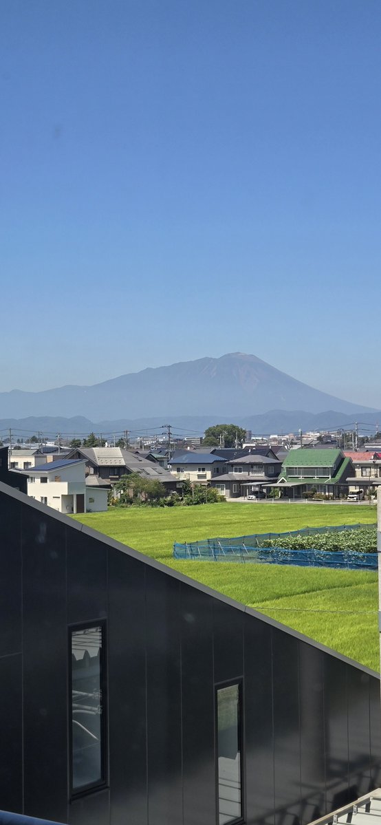 TeaYoshitaka's tweet photo. 盛岡市・岩手飯岡駅から撮影した
岩手山⛰️ https://t.co/TIwf3bXGZl