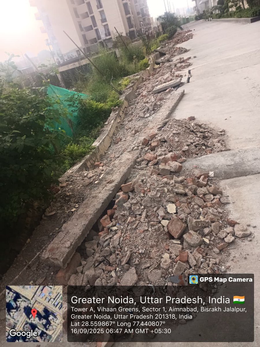 dukehimanshu's tweet photo. @myogiadityanath @myogioffice @CeoNoida @OfficialGNIDA @dmgbnagar @AmitShah @EOWDelhi And project is not completed its been more than a decay... We are the major sufferer... Please see how the project by real image which was captured last year and still the story is same. 

@myogiadityanath
@myogioffice
@ceonoida
@officialGNIDA
@dmgbnagar
@amitshah
@EOWDelhi https://t.co/J5POGLIVRJ