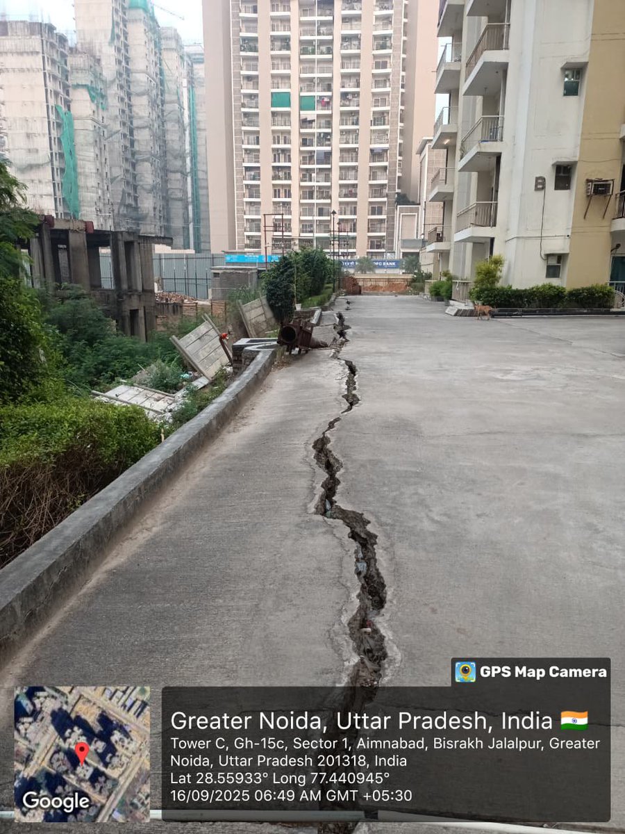 dukehimanshu's tweet photo. @myogiadityanath @myogioffice @CeoNoida @OfficialGNIDA @dmgbnagar @AmitShah @EOWDelhi And project is not completed its been more than a decay... We are the major sufferer... Please see how the project by real image which was captured last year and still the story is same. 

@myogiadityanath
@myogioffice
@ceonoida
@officialGNIDA
@dmgbnagar
@amitshah
@EOWDelhi https://t.co/J5POGLIVRJ