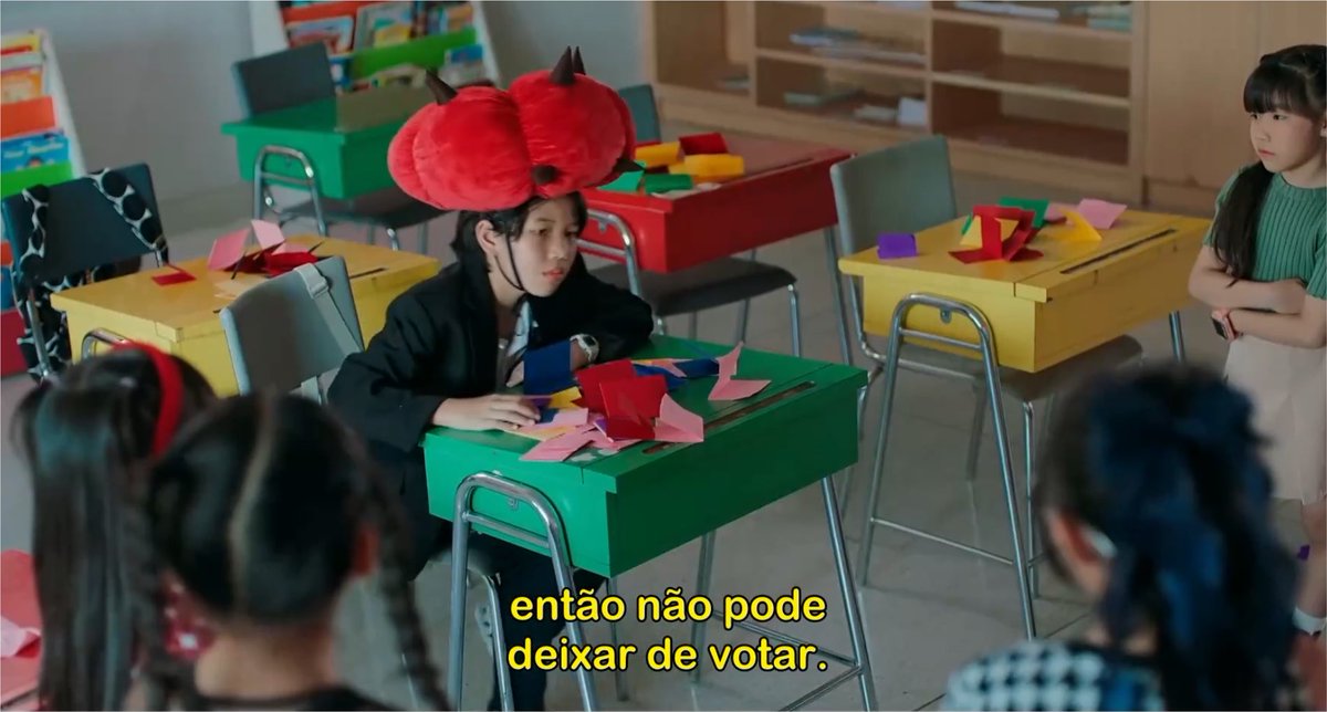 kittynanaz's tweet photo. fiquei tão feliz que nosso tio dome fez questão de incluir o miiang também no final. família!!! https://t.co/aHclKW9lJE