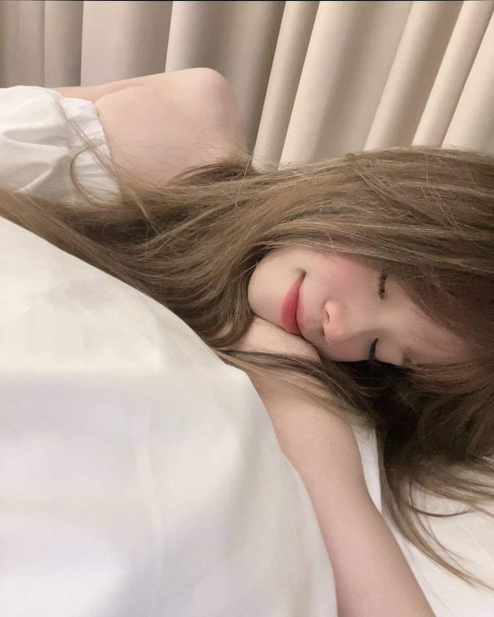 _betrup_'s tweet photo. Hello, 2026 ♡

Chúc em một năm đủ đầy,
Bình an nhiều hơn lo lắng,
Nụ cười nhiều hơn muộn phiền,
Yêu thương nhiều hơn tất cả những điều còn thiếu. 💕 https://t.co/FdWxO1Uyeb