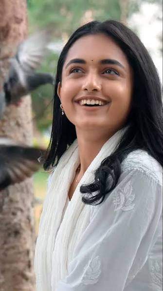 techtitanmb's tweet photo. Ammu in #deewana movie.. Amazing movie https://t.co/TA2lDBS3CX