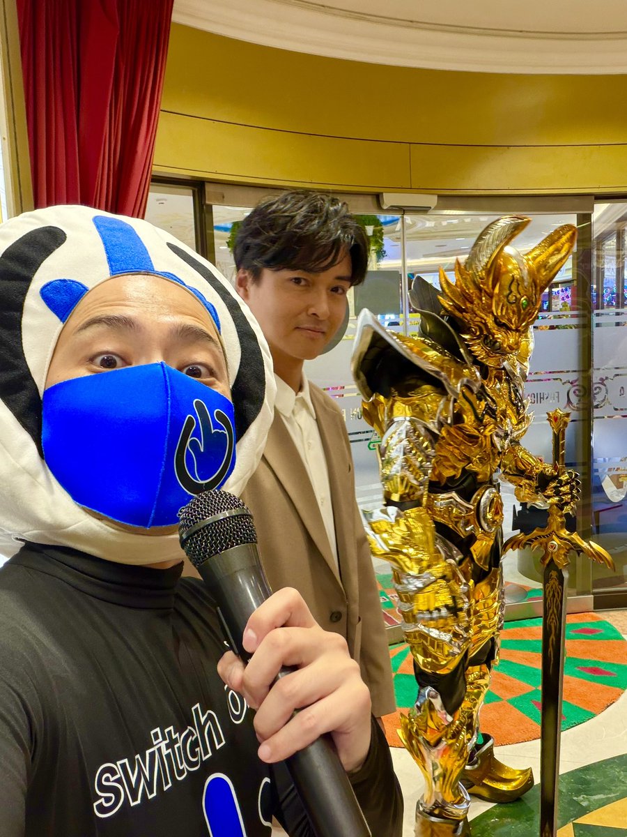 SRDmobile's tweet photo. マジで牙狼と流牙がホールにいる

#牙狼
#PR https://t.co/cEoBoCILcl