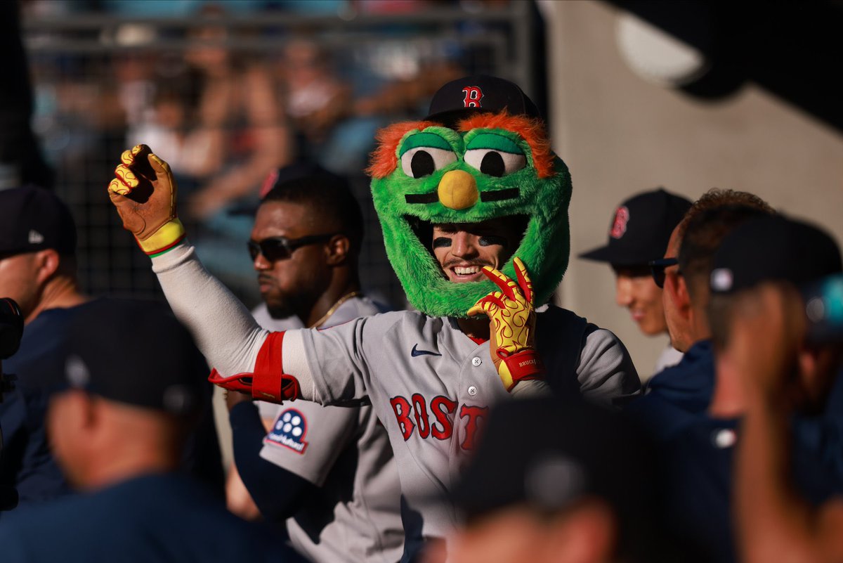 MLB_INDO's tweet photo. DYK: Bulan lalu, Boston Red Sox memiliki winning percentage hanya .410 atau menang 32 dari 78 pertandingan
Hingga hari ini, Red Sox mampu memenangkan 61 dari 112 pertandingan, atau .545 percentage
Menempati posisi kedua Wild Card, dibawah Yankees
#MLB #MLBIndonesia #DirtyWater https://t.co/lK2Mjizoxx