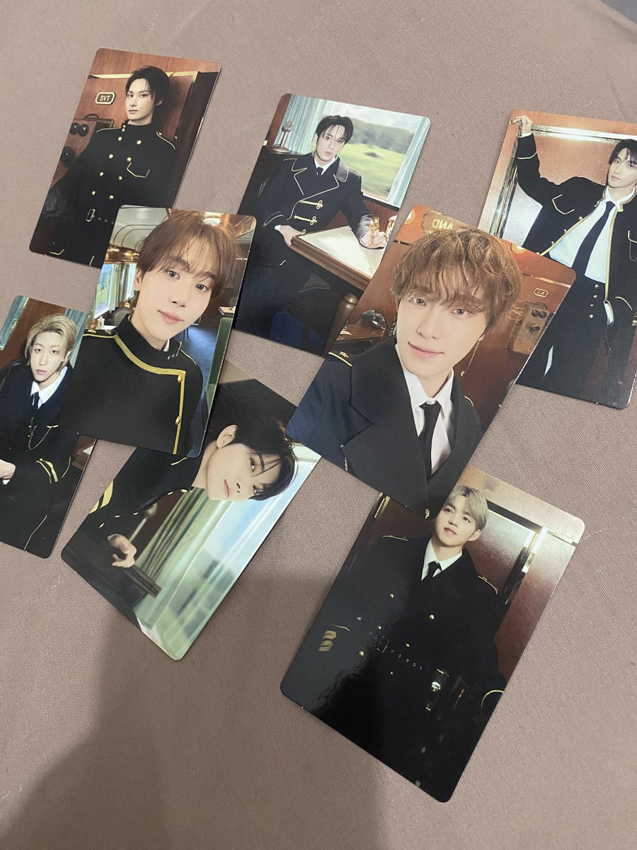 Fangrilingaw's tweet photo. 📦 SEVENTEEN CARATLAND 2026 TRADING CARD SET 📦

• Official
• 110k
• Bisa CO Shopee

📌 IDN

Bisa Nego, DM kalau minat ya dan boleh minta Videoin 🩷🩵

#seventeeen #Dino #Seungkwan #Scoups #Mingyu #Dk #Joshua #Jun #The8 https://t.co/89IV6yi0M2