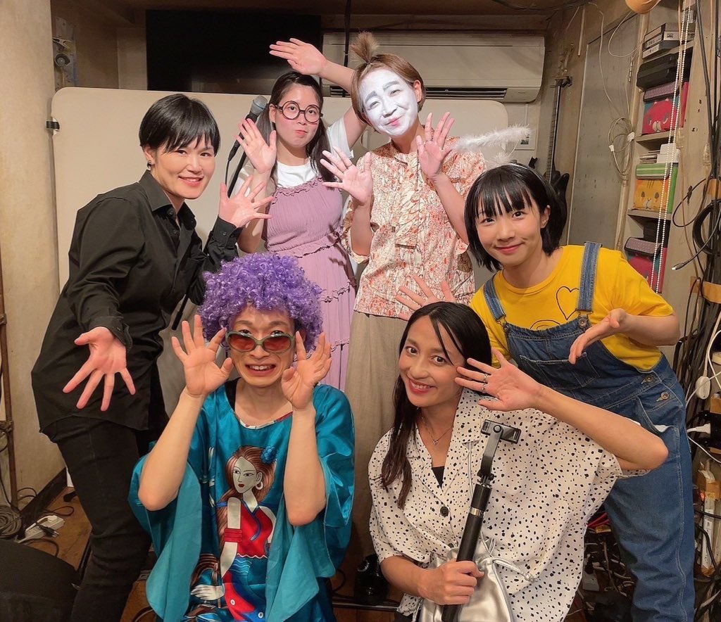 SleepTojo's tweet photo. 【✨再演決定✨】
11/13（金)
「Far IKEBUKURO vintage entertainment 5人芝居」
会場: 池袋Living bar FI5VE
出演:あなふぃん/高尾彩佳/花野/
絹田キヨナシナ/よこいゆきの

18:30開場/19:00開演
¥4200(終演後1d+おつまみ付)

昨年末にできなかった5人芝居の再演をやります！
願いを、どうぞ👼 https://t.co/SB29UkIvDA