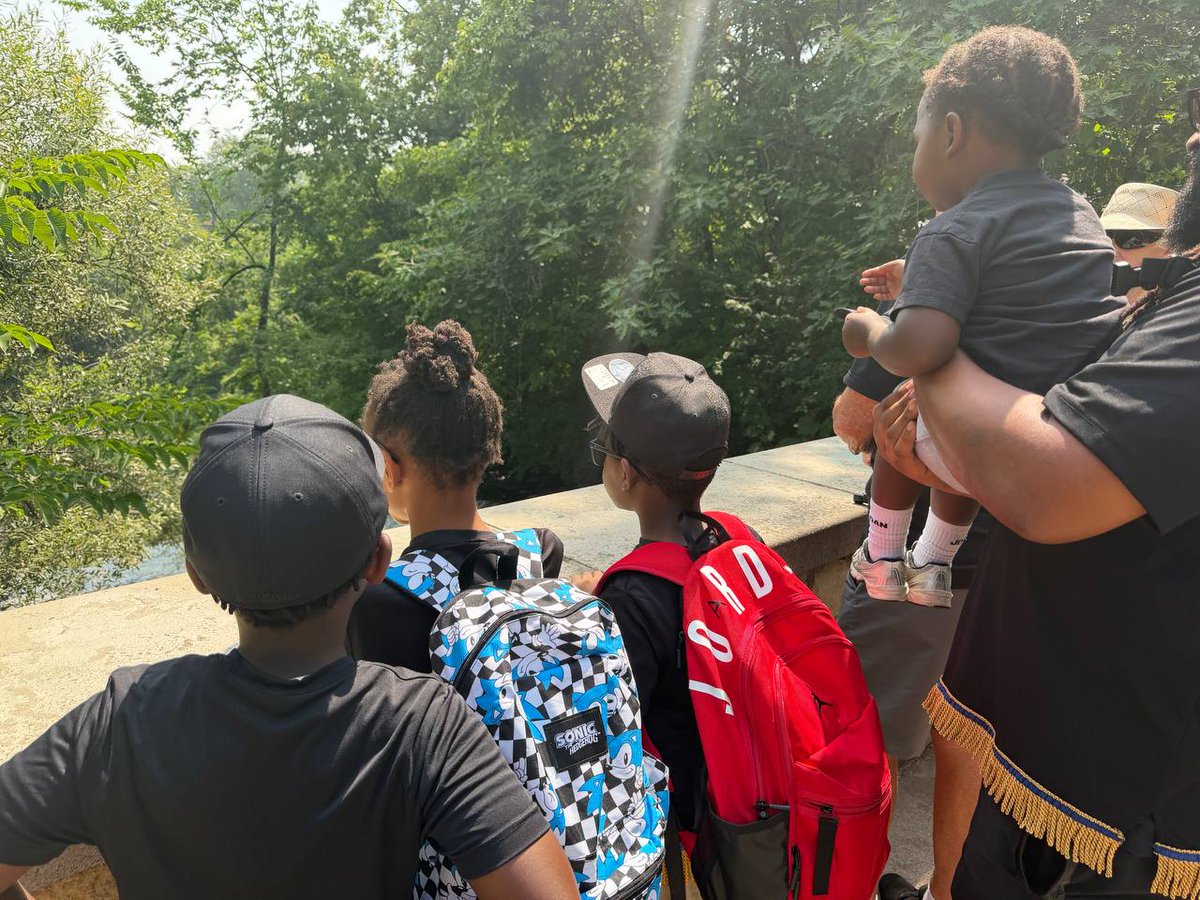 IUICMinneapolis's tweet photo. Generation set on fire for the Lord. 🔥
#iuicminneapolis #breathoflife #buildup #learning #skills #adventure https://t.co/bnTsKkaJPI