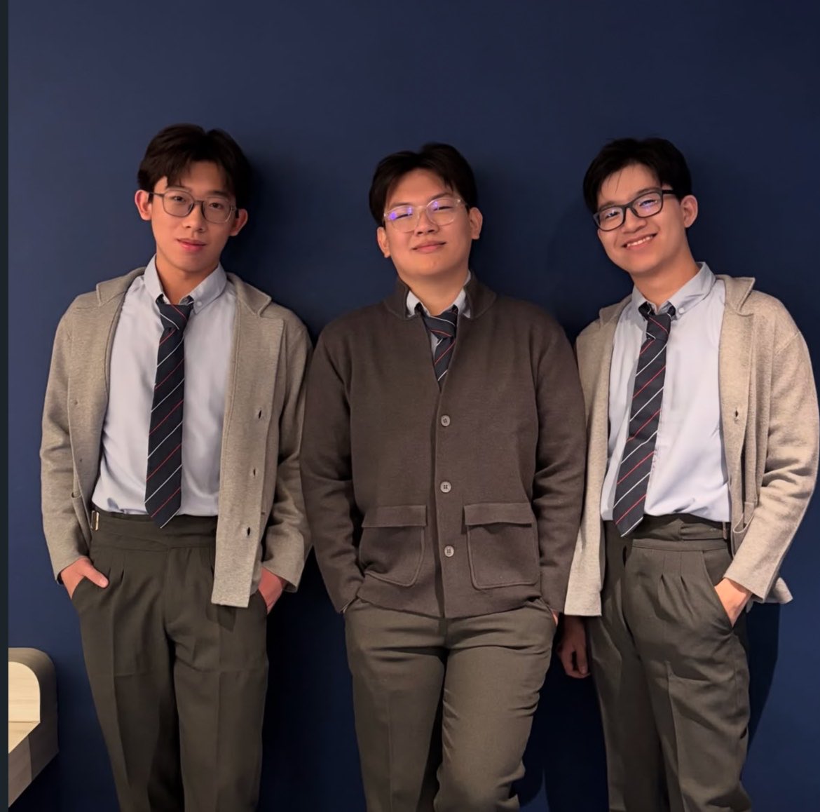 slayyiii's tweet photo. My triooo aoc🥲 see u when i see u again Fansennn. https://t.co/t3PzMFJsP8