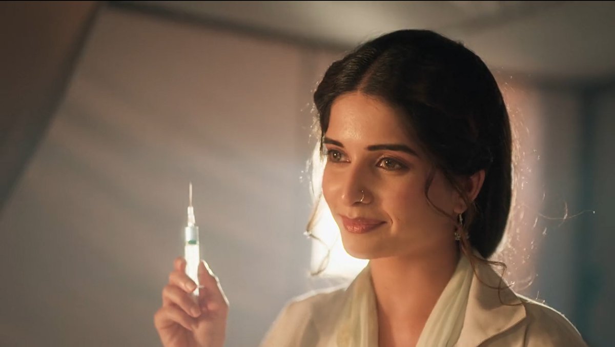 Ipurple_phoenix's tweet photo. Its not easy to pull off seher people had grown fond of, but bhavika did that so easily by delivering amazing performances. Her hard work &amp; resilience. 👏

Happiest birthday to our incredible seher, here's to many more. HBD BHAVIKA💜🎉
#BhavikaSharma #SeherHoneKoHai https://t.co/rly3U0CcYU