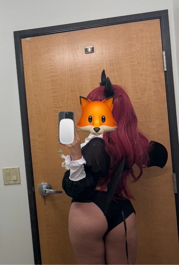 teemofan69's tweet photo. mirror ass pic of Marin as liz from #mydressupdarling 😈 https://t.co/c066Js4sfn