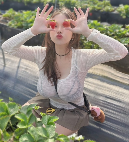 lisa62dh2's tweet photo. #맘눌뎀 #오프 #포카마켓 https://t.co/8AIqAVj7pP