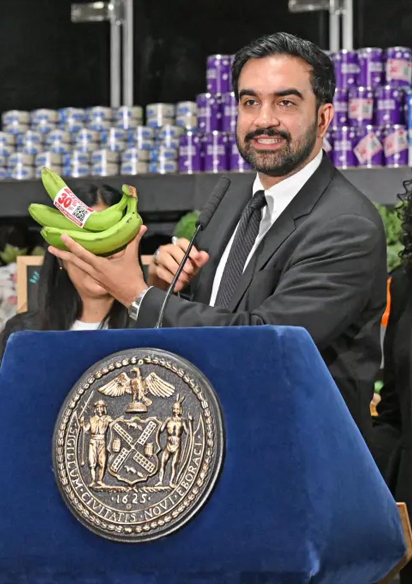 InternetH0F's tweet photo. Former Politician David McIntosh on the New York City-run grocery stores opening by Mayor Zohran Mamdani

"I, for one, do not want to eat the suspiciously green bananas from the government store." https://t.co/whINnOEWkB
