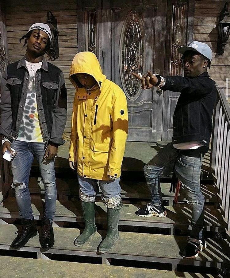 SosaKubrick's tweet photo. ‘the raincoat man’ pictured with lil uzi &amp; playboi carti (2017) https://t.co/8t6xffmZlE