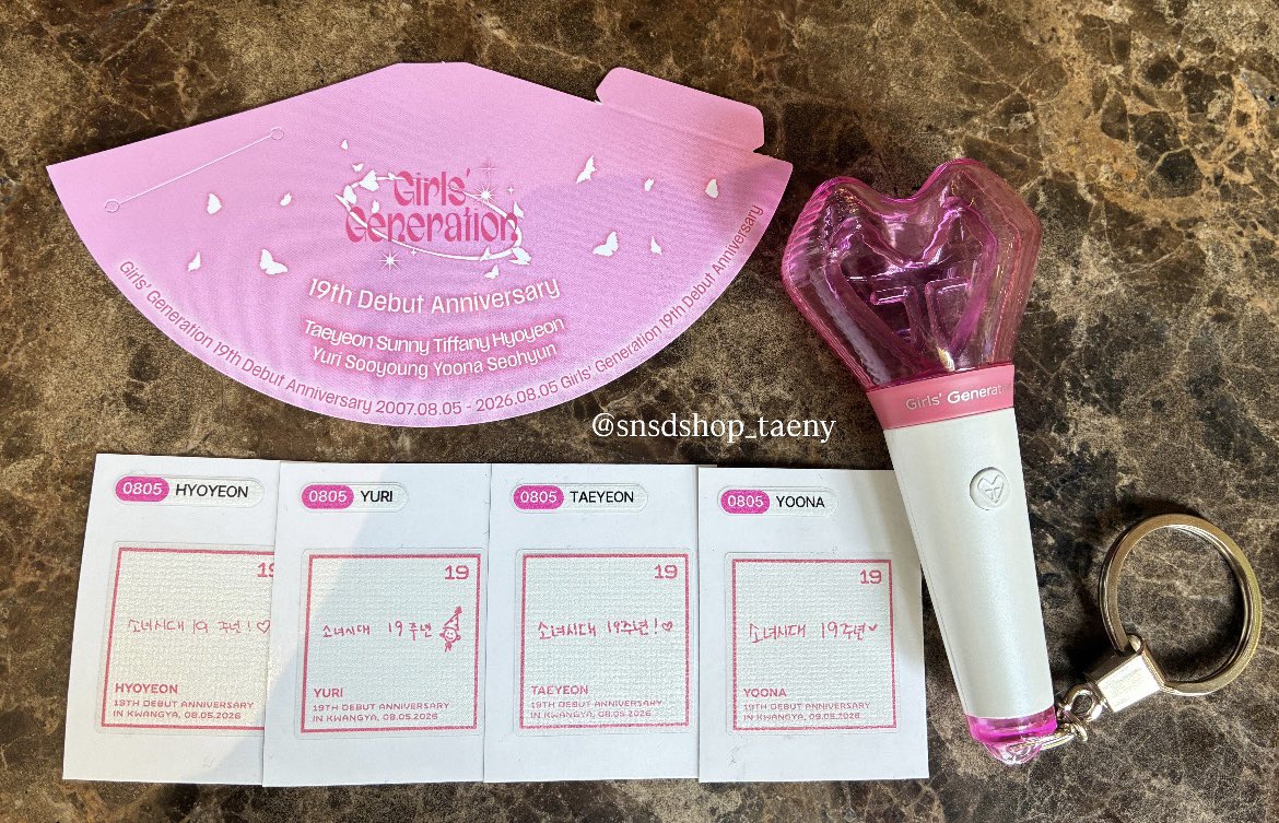 snsdshop_taeny's tweet photo. น่ารักมากกกกกก ให้ทายว่าใช้เพื่อนกี่คนกว่าจะได้มาครบ4เมม😂💗

#SNSD #GirlsGeneration #ตลาดนัดโซชิ
#19년째_지금은_소녀시대
#19YearsWithSNSD https://t.co/WvWfozHHhk
