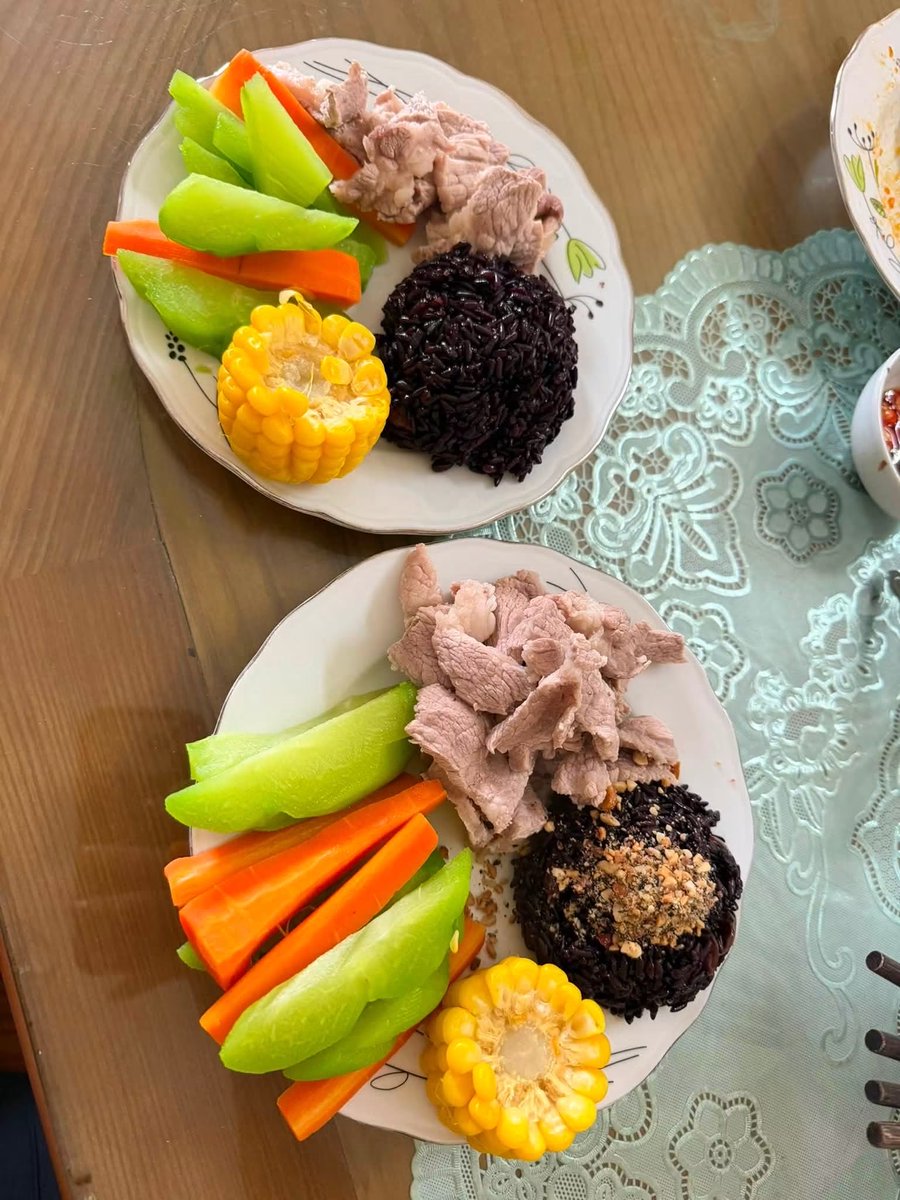 MyMy8j's tweet photo. Có ai Hà Đông qua e mời 1 suất ạ ☺️ nỡ làm nhiều quá ạ 🤭 https://t.co/9urXdommp1