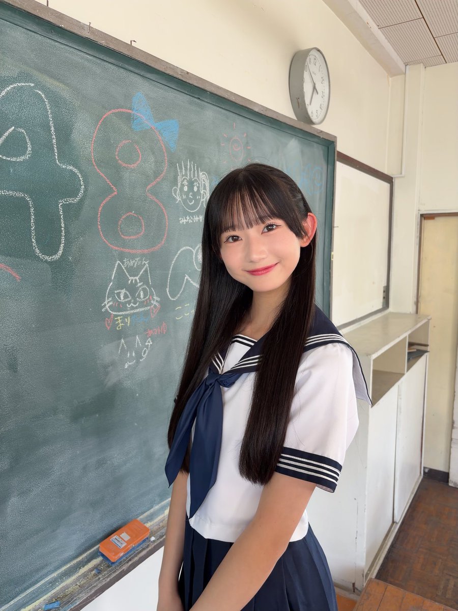 Riria_hkt7's tweet photo. みなさん‼️

双葉社スーパームック
『HKT48 15th ANNIVERSARY BOOK 青春謳歌！』が発売されました~>ᴗ<🎀

ずっと楽しみにしてたのさ~♩♩
ぜひぜひ買ってくださいね~💖💖
りりあより https://t.co/KBkiY9IPXS