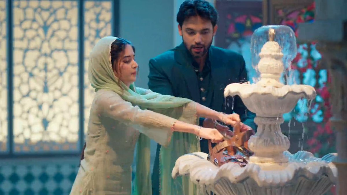 SultanAsiyah's tweet photo. "Seher hmare jooton ko matt chooiye" 🥹 he's soooo respectful of her 💗

#MaHer 
#SeherHoneKoHai https://t.co/nKrlNCrRrx