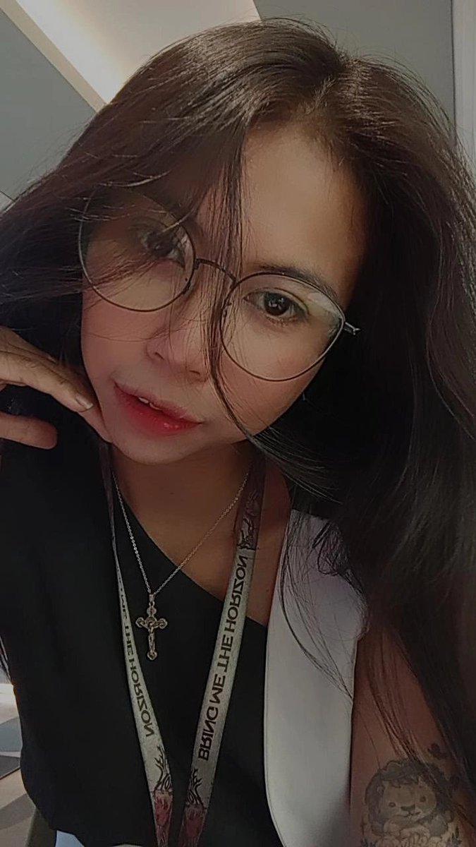 deranavey's tweet photo. hola. miss me? 💃🏻 https://t.co/uLhnCU5NjY
