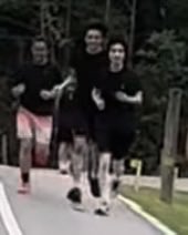 goodbyemy_b's tweet photo. นั่นฮ้าทหรอลูก กางเกงชมพู รองเท้าชมพู หนูชอบสีชมพู 🤣💗 https://t.co/jsRTOsztHH