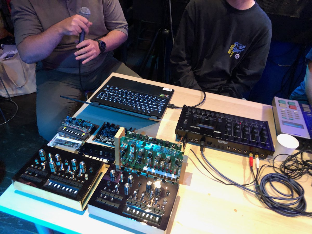 technomover's tweet photo. 来週8/12(水)のシンセ研究ゼミナールは、microKORG2がシステムアップデートで対応開始するなどジリジリ進化する #logueSDK 特集回。かつて #二水_茶箱 でもdrumlogueなど含め数度にわたりお世話になっておりました、改めてありがとうございます＆ #シン研ゼミ もよろしくお願いします。 https://t.co/6SyUN9XXCS