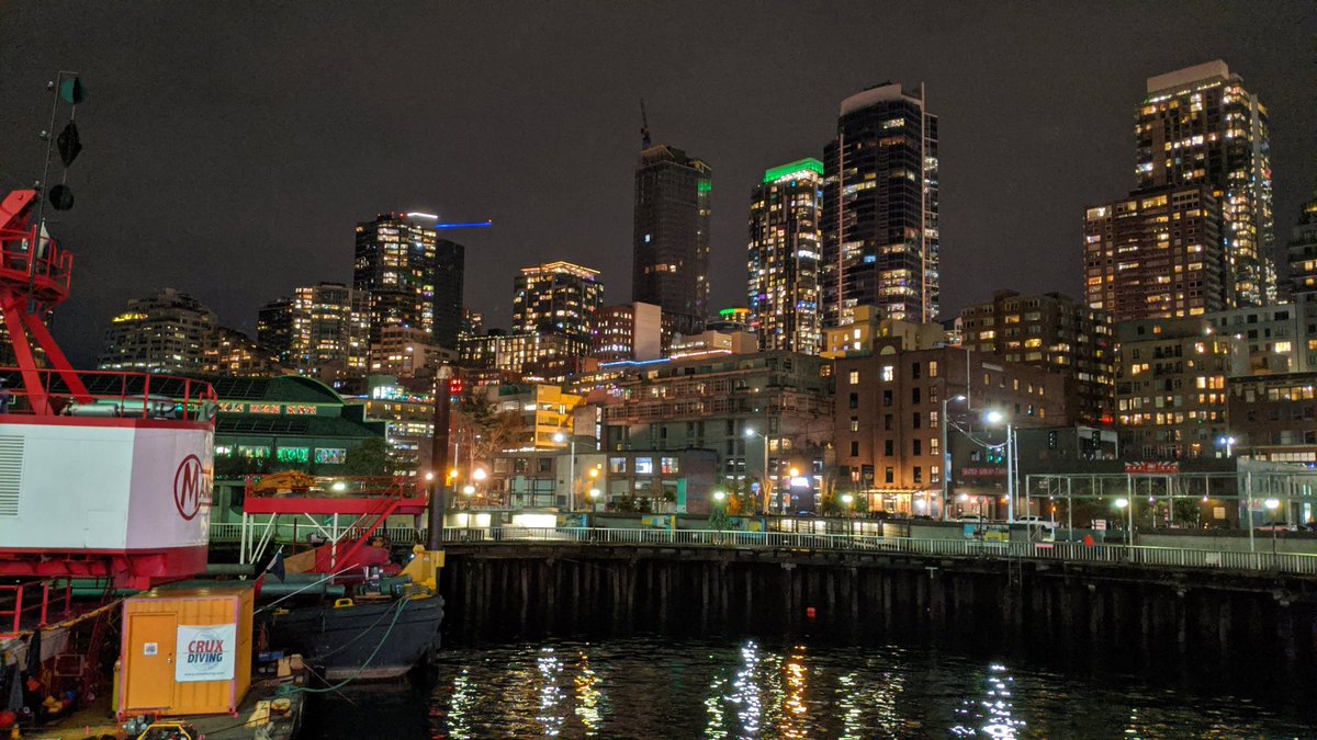 kilovh's tweet photo. Most NSEW places I’ve been:

N: seattle
S: cape town
E: Hong Kong
W: Seattle https://t.co/OCZqTFUWvG