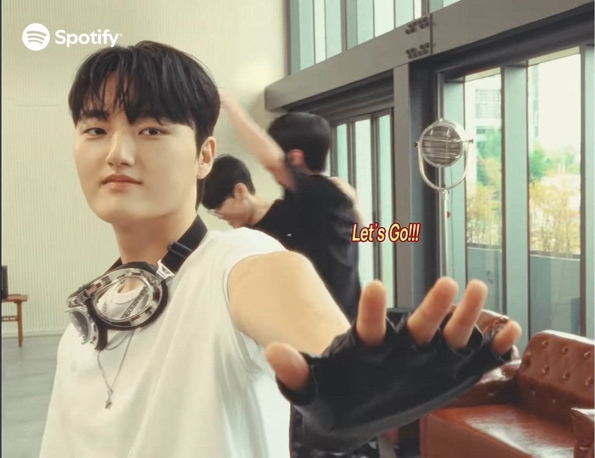 RUDE_RUDY_'s tweet photo. 의젓먹밥뒤에 ……뭐함? https://t.co/jr8hoAoldV