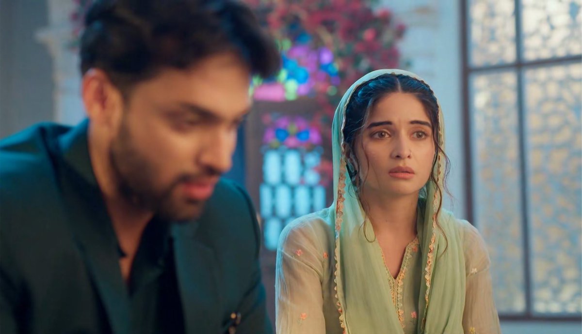 ixxstarlightxxi's tweet photo. “ek insaan nehi hai humare parivaar mein jis mein hum dil se yakin kar saake” 

it must be so heartbreaking to realize that your own family is constantly trying to destroy your life 💔 how did he spend 7 years alone with these snakes??!🐍 #SeherHoneKoHai https://t.co/vD25ZG8cyV
