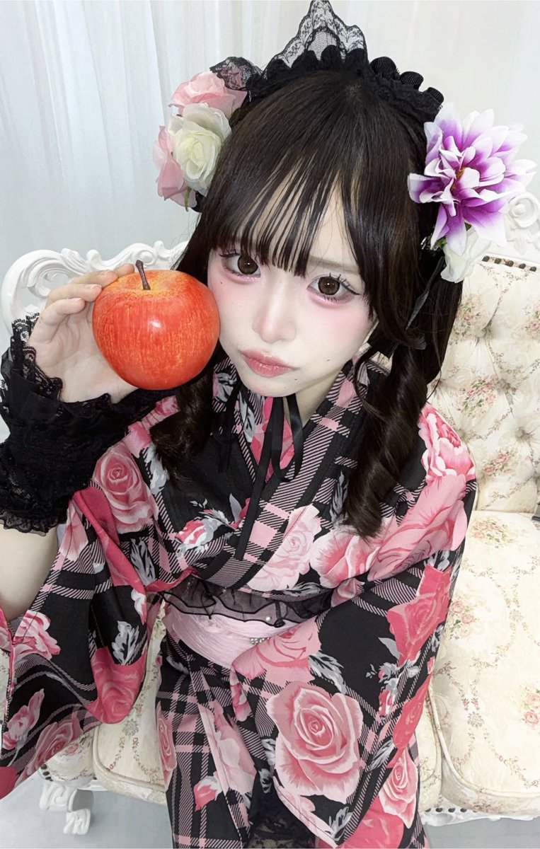 rram_cohac's tweet photo. りんごになりたいひとー？ᐢˊo̴̶̷̤ ༥ o̴̶̷̤ˋᐢ https://t.co/nvhQtwUJ6C