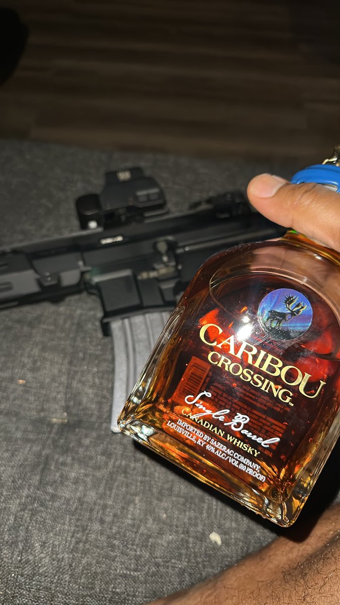 squirtorcream69's tweet photo. Drinking some cheap shit tonight https://t.co/tTgRKMQ9M9