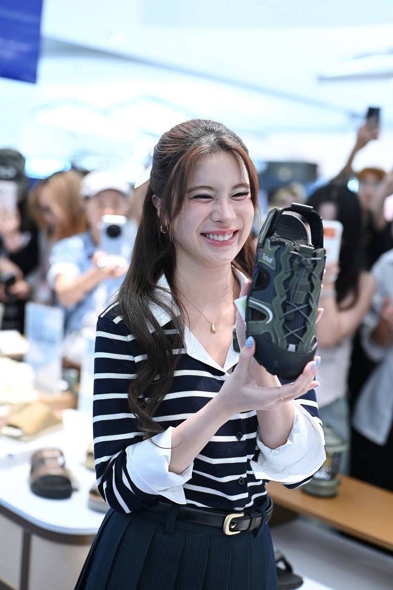 kaohometh's tweet photo. ✨ FB Post : schollshoesthailand [ 05-08-2026 ] ✨
#supassra_sp #เก้าสุภัสสรา
#SchollxSupassra #findyourcomfortpartner

2 วันสุดท้าย มาร่วมสนุกกันได้ที่งาน Find Your Comfort Partner เดอะมอลล์บางกะปิ ชั้น M
มาสัมผัสประสบการณ์ออกตามหา 'คู่ที่ใช่' กับสกอลล์กัน  🩵

🔗 : https://t.co/9X0a4PRa21