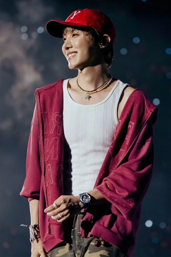 hobiroppi's tweet photo. REPEAT AFTER ME: DADA https://t.co/9e6uRXXFf4