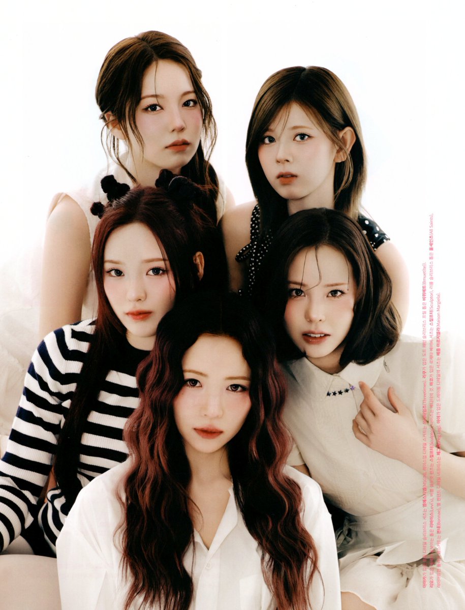 maya_yan_mayuka's tweet photo. 韓国の雑誌最高すぎませんか？

#海外で輝いたマコ
#マコの日 https://t.co/ZXqDd2YJ9o