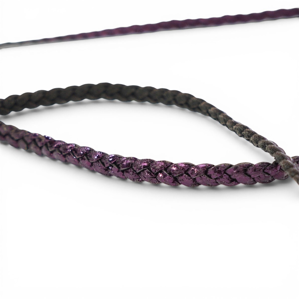 3rdivisionShop's tweet photo. CHROME HEARTS Feather Necklace
Featuring genuine peacock &amp; exotic feathers combined with a metallic purple braided leather cord. Finished with iconic Sterling Silver tips for that ultimate luxury streetwear edgeStand out from the crowd. 🪶
#LuxuryJewelry 
https://t.co/6lVlnd1Lz3 https://t.co/uZBSZ75qaT